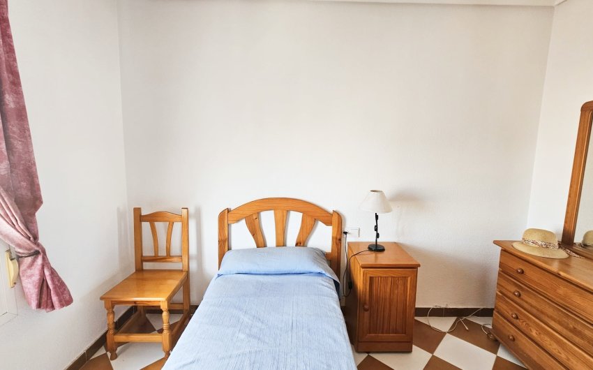 Herverkoop - Herenhuis -
Los Alcazares