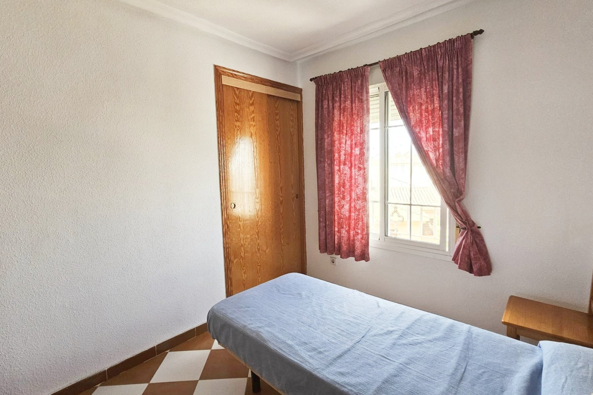 Herverkoop - Herenhuis -
Los Alcazares