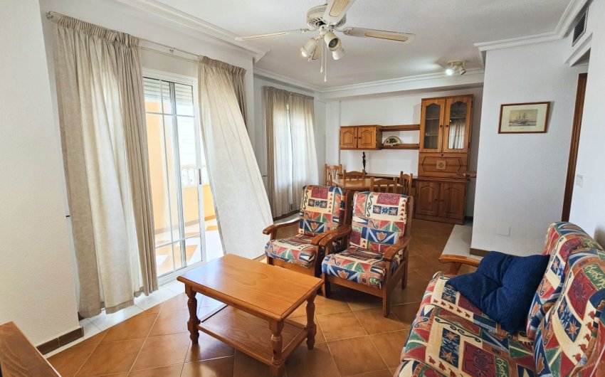 Herverkoop - Herenhuis -
Los Alcazares