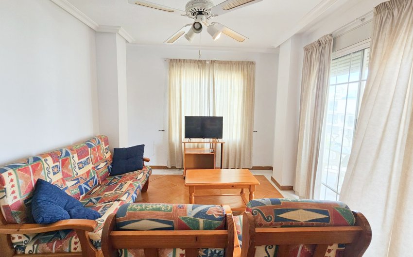 Herverkoop - Herenhuis -
Los Alcazares