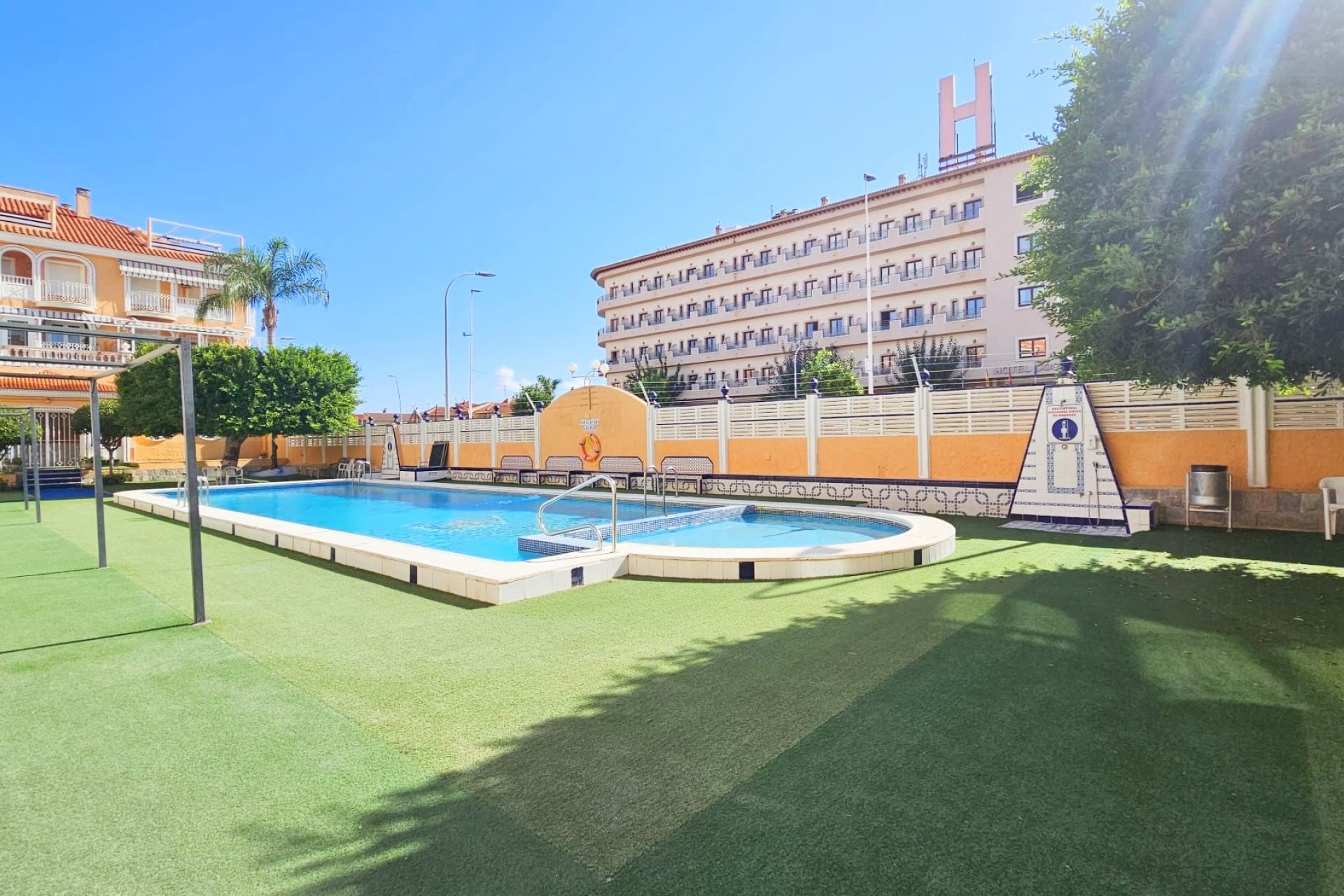 Herverkoop - Herenhuis -
Los Alcazares