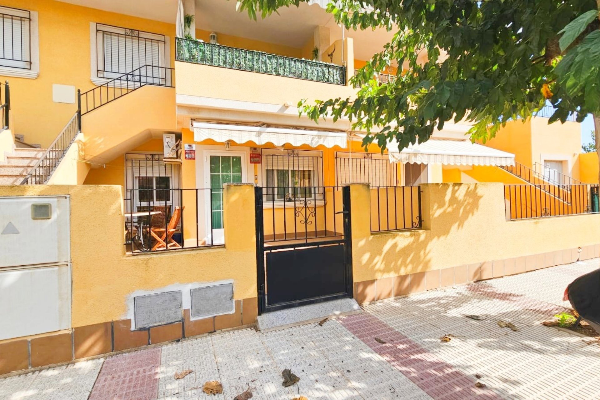 Herverkoop - Herenhuis -
Los Alcazares