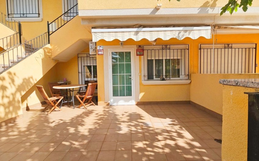 Herverkoop - Herenhuis -
Los Alcazares