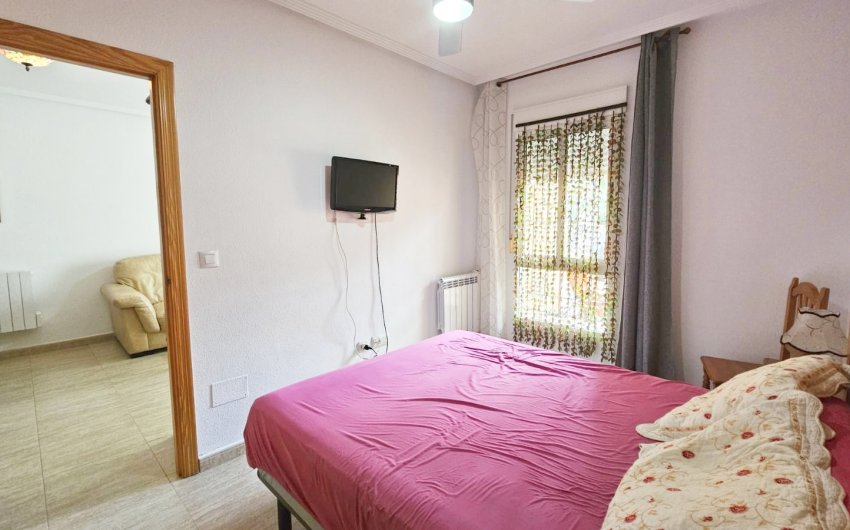 Herverkoop - Herenhuis -
Los Alcazares