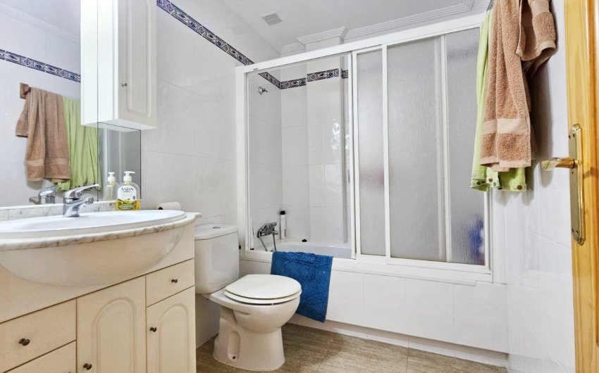 Herverkoop - Herenhuis -
Los Alcazares