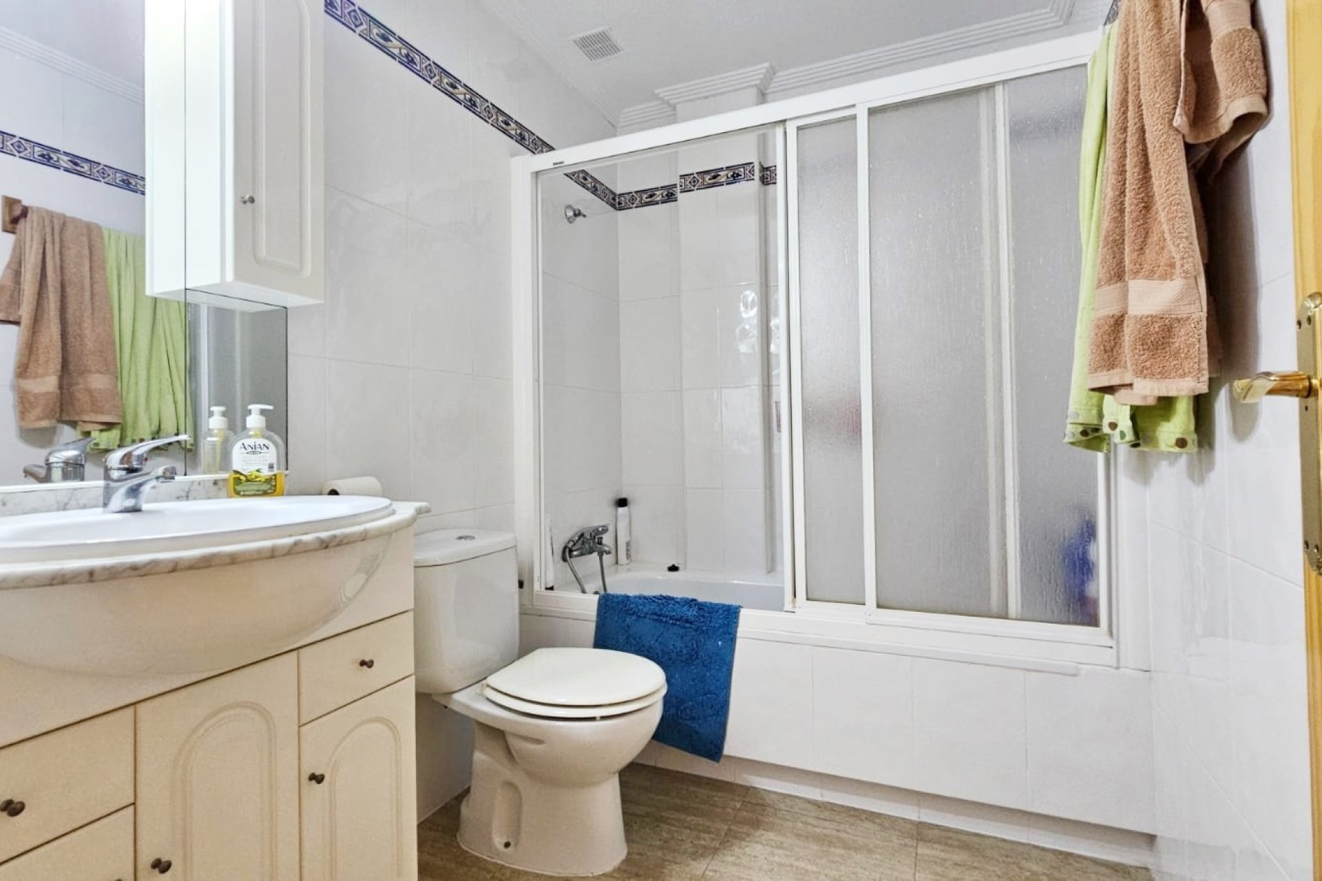 Herverkoop - Herenhuis -
Los Alcazares