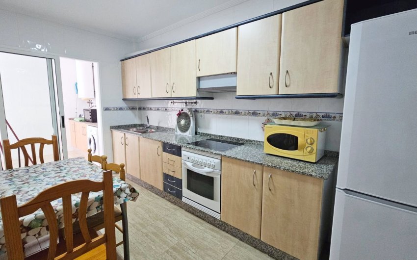 Herverkoop - Herenhuis -
Los Alcazares