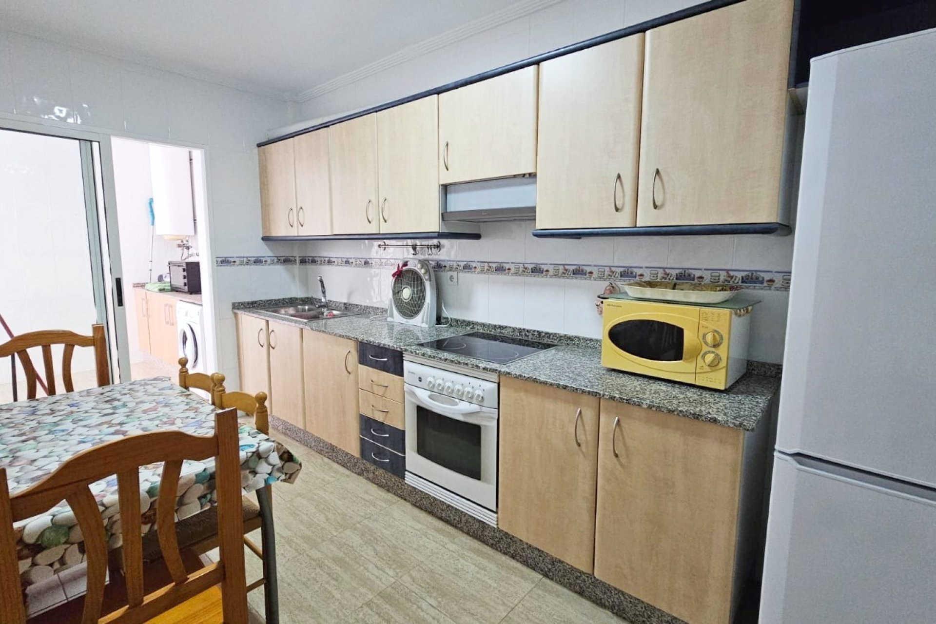 Herverkoop - Herenhuis -
Los Alcazares