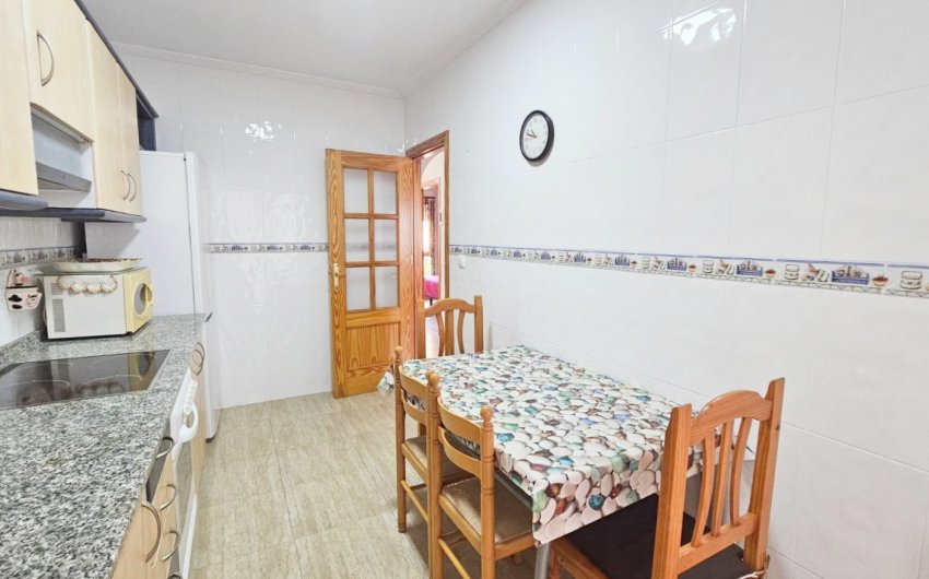 Herverkoop - Herenhuis -
Los Alcazares