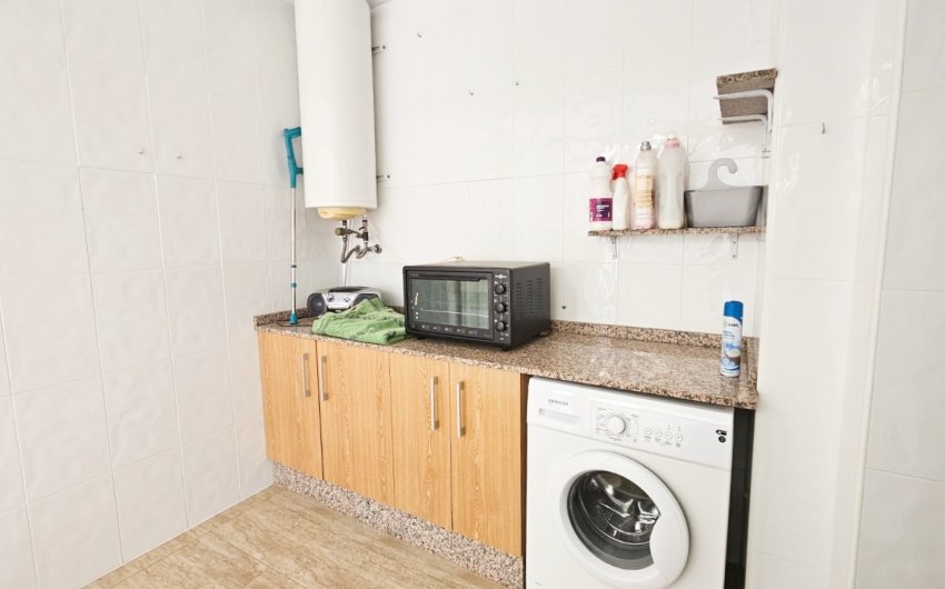 Herverkoop - Herenhuis -
Los Alcazares