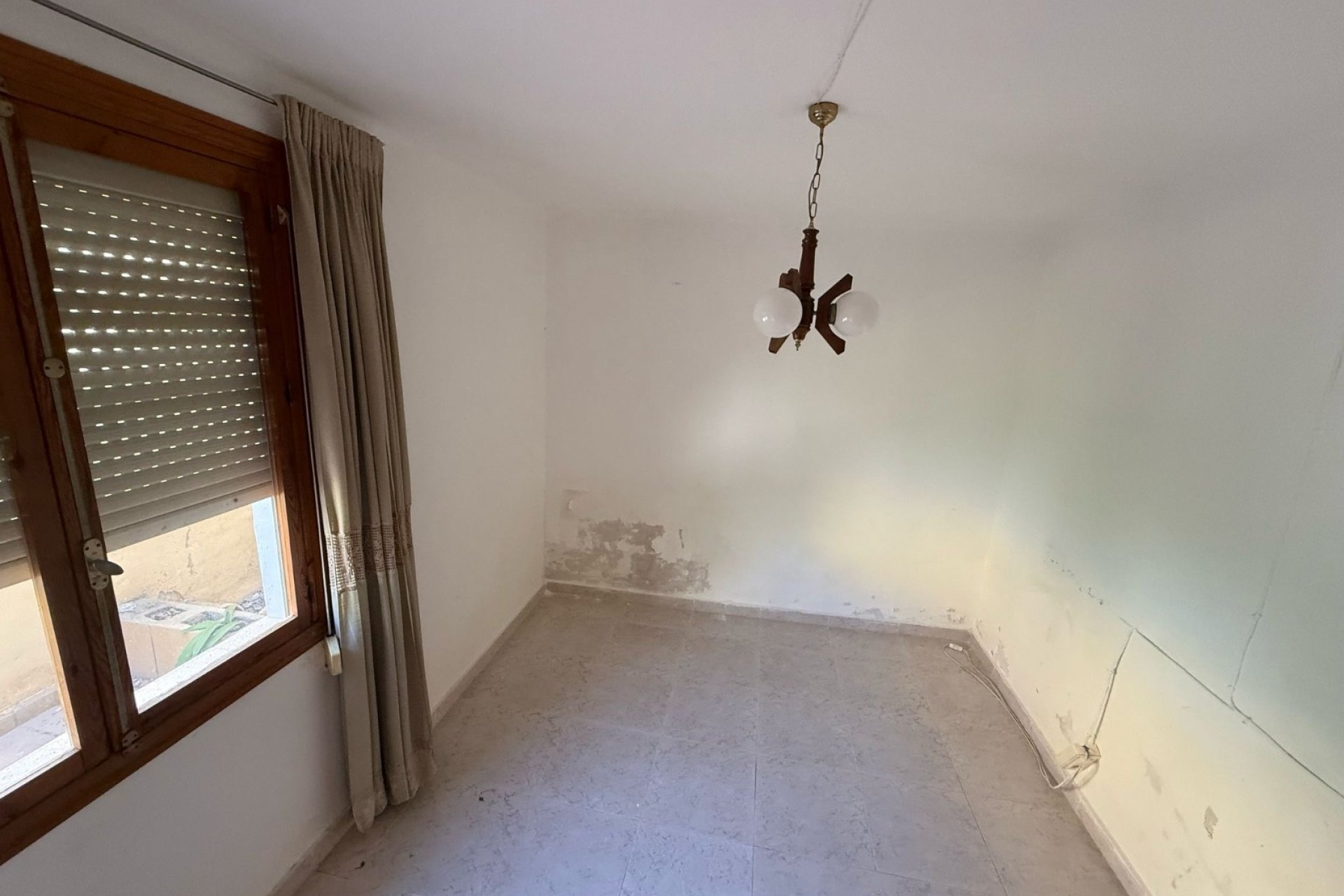 Herverkoop - Herenhuis -
Los Montesinos