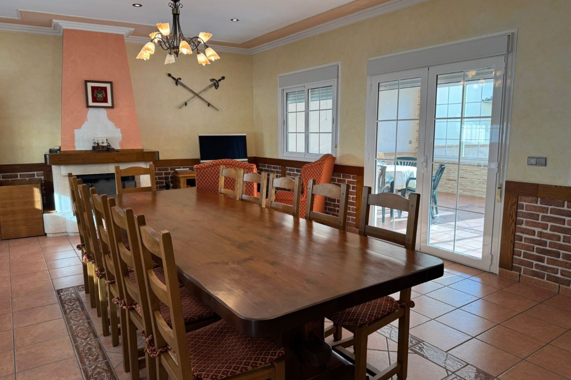 Herverkoop - Herenhuis -
Los Montesinos