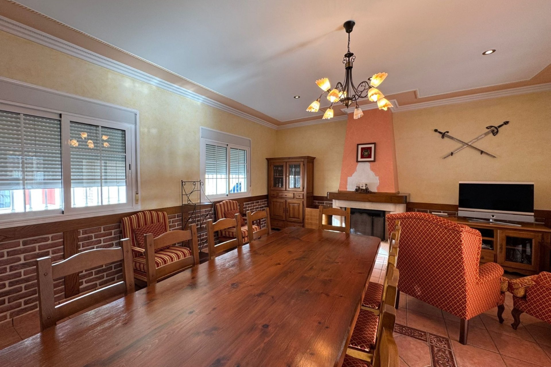 Herverkoop - Herenhuis -
Los Montesinos