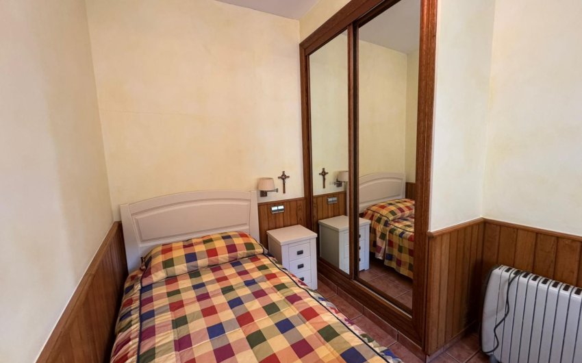 Herverkoop - Herenhuis -
Los Montesinos