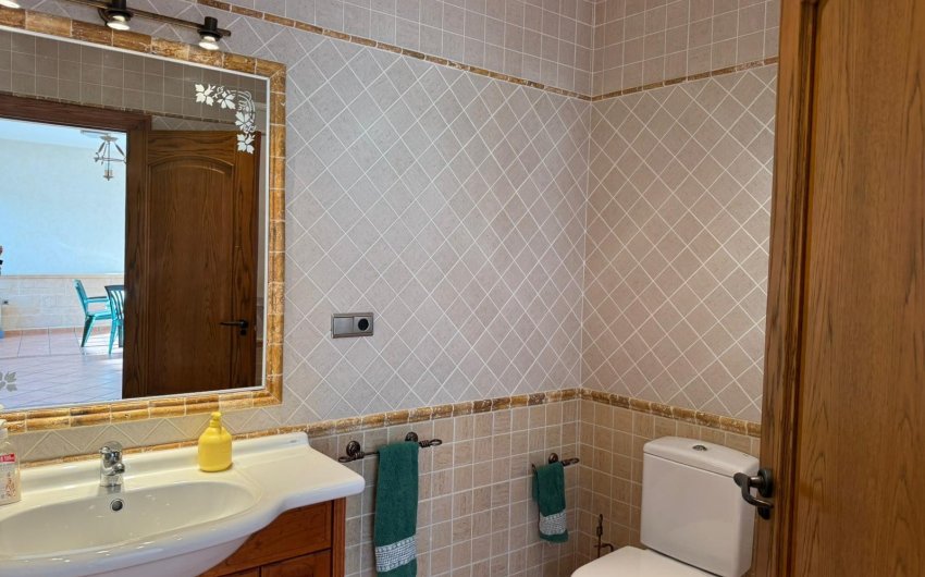 Herverkoop - Herenhuis -
Los Montesinos