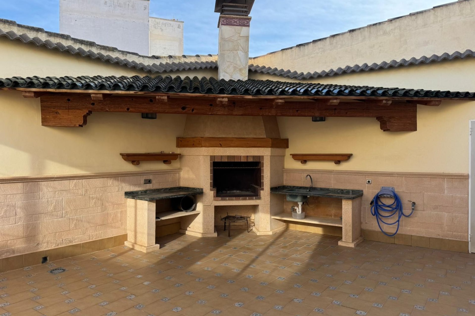 Herverkoop - Herenhuis -
Los Montesinos