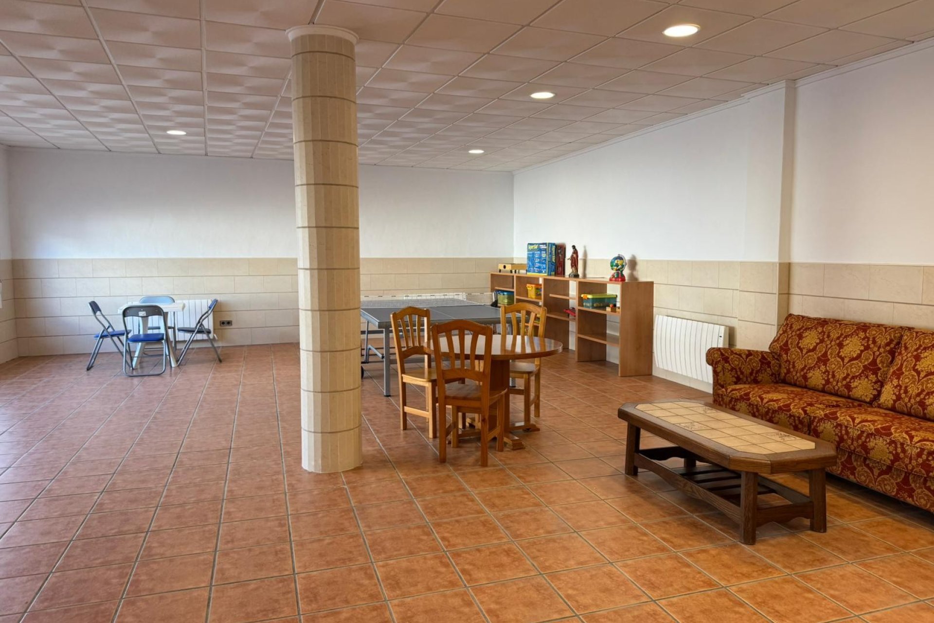 Herverkoop - Herenhuis -
Los Montesinos