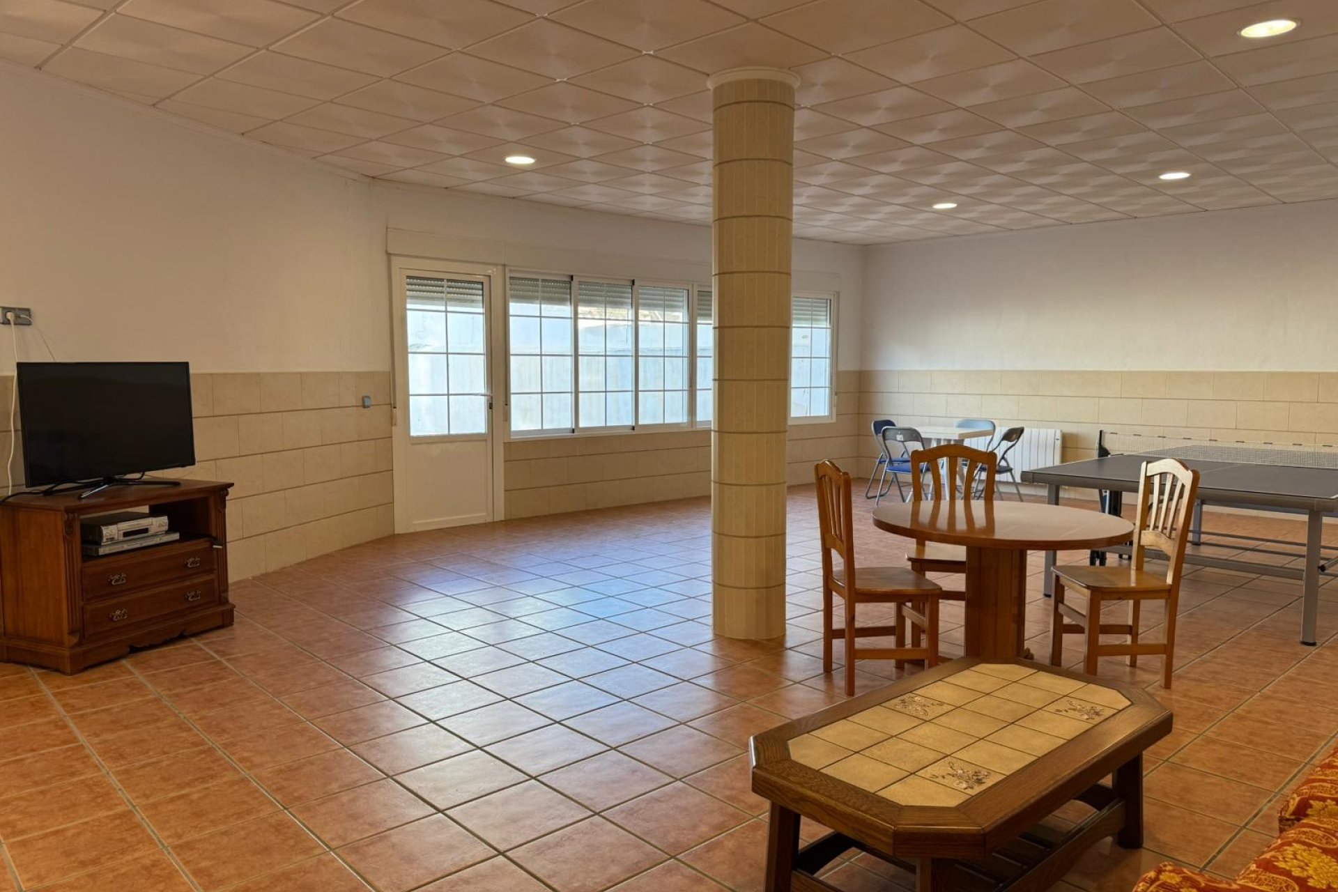 Herverkoop - Herenhuis -
Los Montesinos