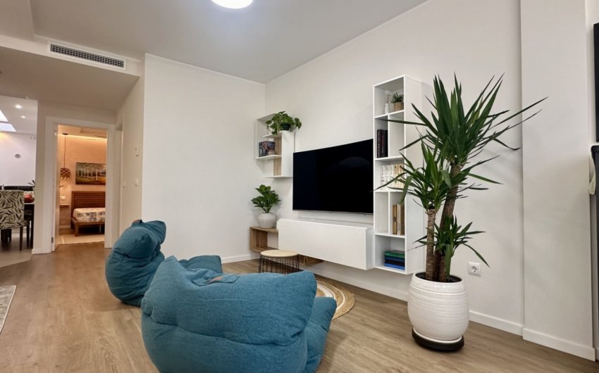 Herverkoop - Herenhuis -
Orihuela Costa - La Florida