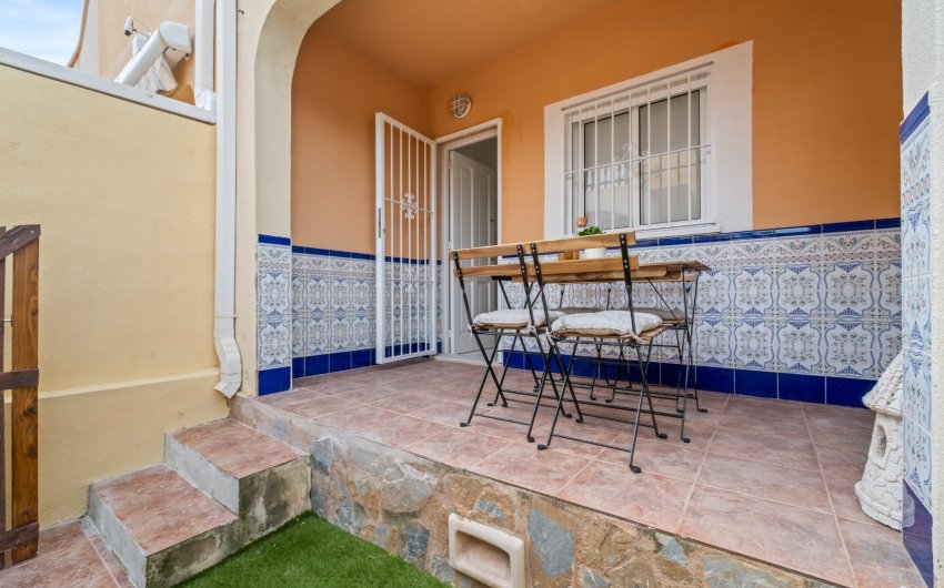 Herverkoop - Herenhuis -
Orihuela Costa - La Florida