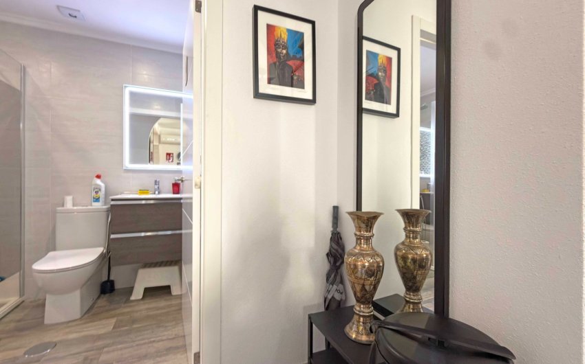 Herverkoop - Herenhuis -
Orihuela Costa - La Zenia