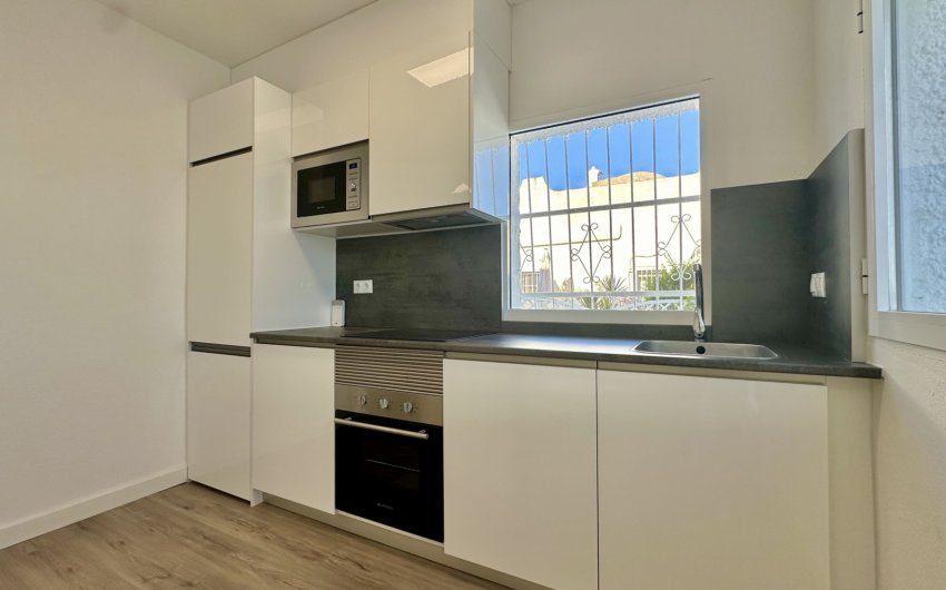 Herverkoop - Herenhuis -
Orihuela Costa - Las Filipinas