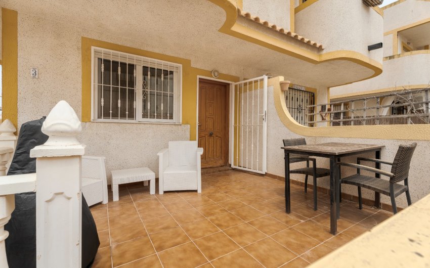 Herverkoop - Herenhuis -
Orihuela Costa - Los Altos