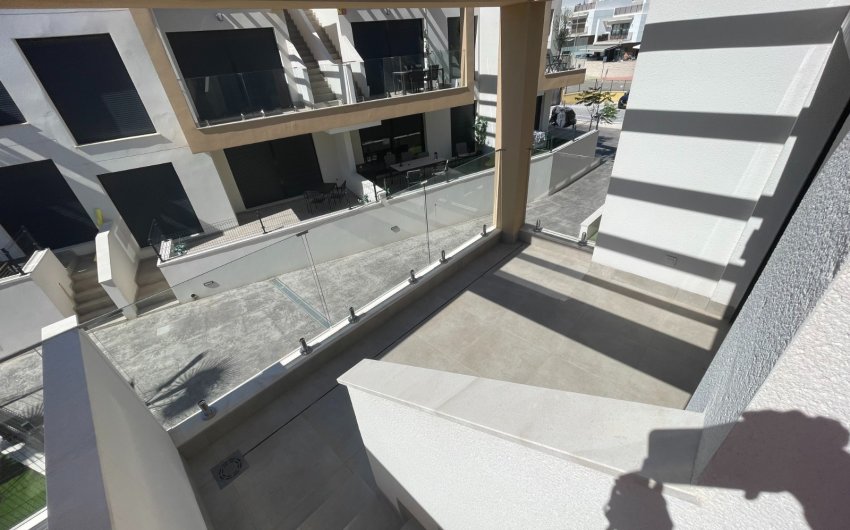 Herverkoop - Herenhuis -
Orihuela Costa - Pau 26