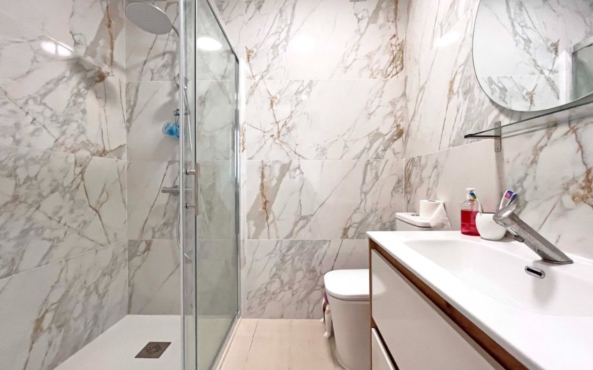 Herverkoop - Herenhuis -
Orihuela Costa - Playa Flamenca