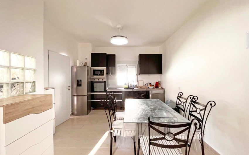 Herverkoop - Herenhuis -
Orihuela Costa - Playa Flamenca