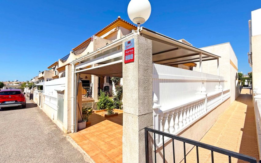 Herverkoop - Herenhuis -
Orihuela Costa - Playa Flamenca