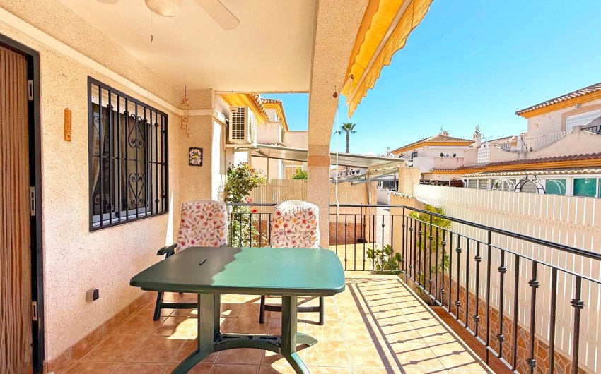 Herverkoop - Herenhuis -
Orihuela Costa - Playa Flamenca