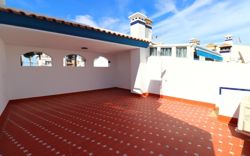 Herverkoop - Herenhuis -
Orihuela Costa - Villamartín