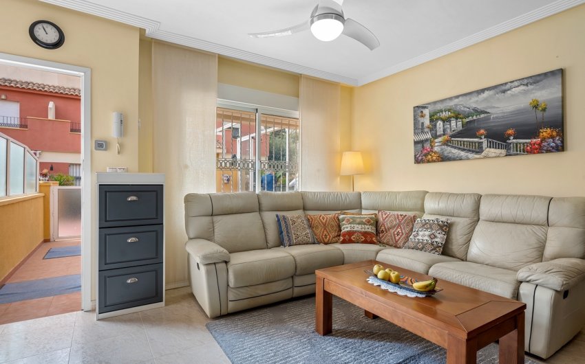 Herverkoop - Herenhuis -
Orihuela Costa - Villamartín