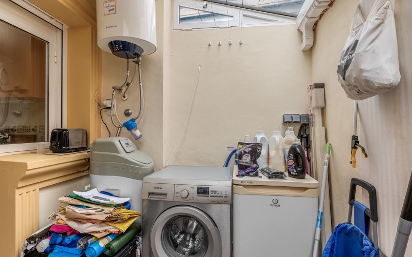 Herverkoop - Herenhuis -
Orihuela Costa - Villamartín