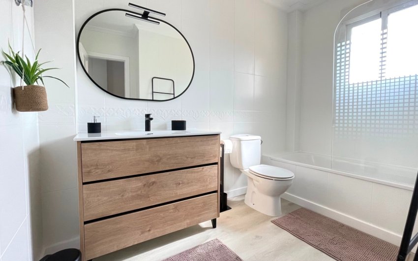 Herverkoop - Herenhuis -
Orihuela Costa - Villamartín