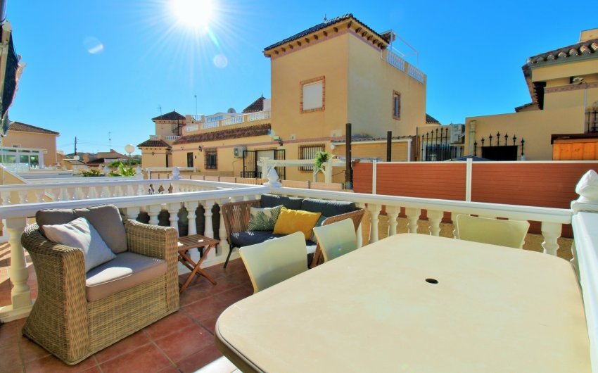 Herverkoop - Herenhuis -
Playa Flamenca