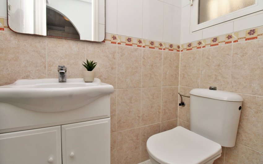 Herverkoop - Herenhuis -
Playa Flamenca