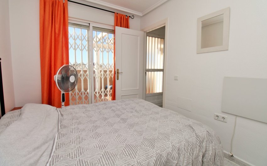 Herverkoop - Herenhuis -
Playa Flamenca