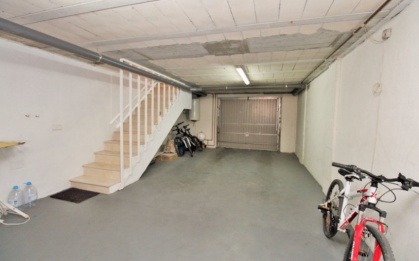 Herverkoop - Herenhuis -
Playa Flamenca