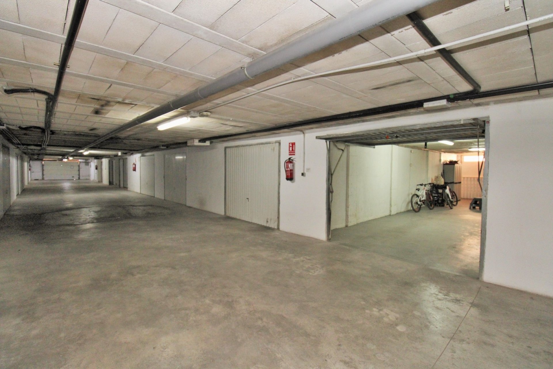 Herverkoop - Herenhuis -
Playa Flamenca