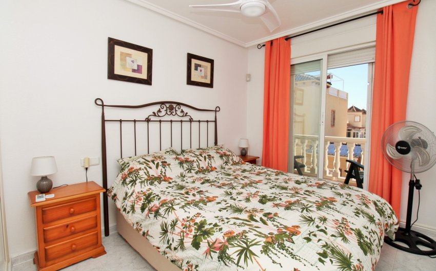 Herverkoop - Herenhuis -
Playa Flamenca