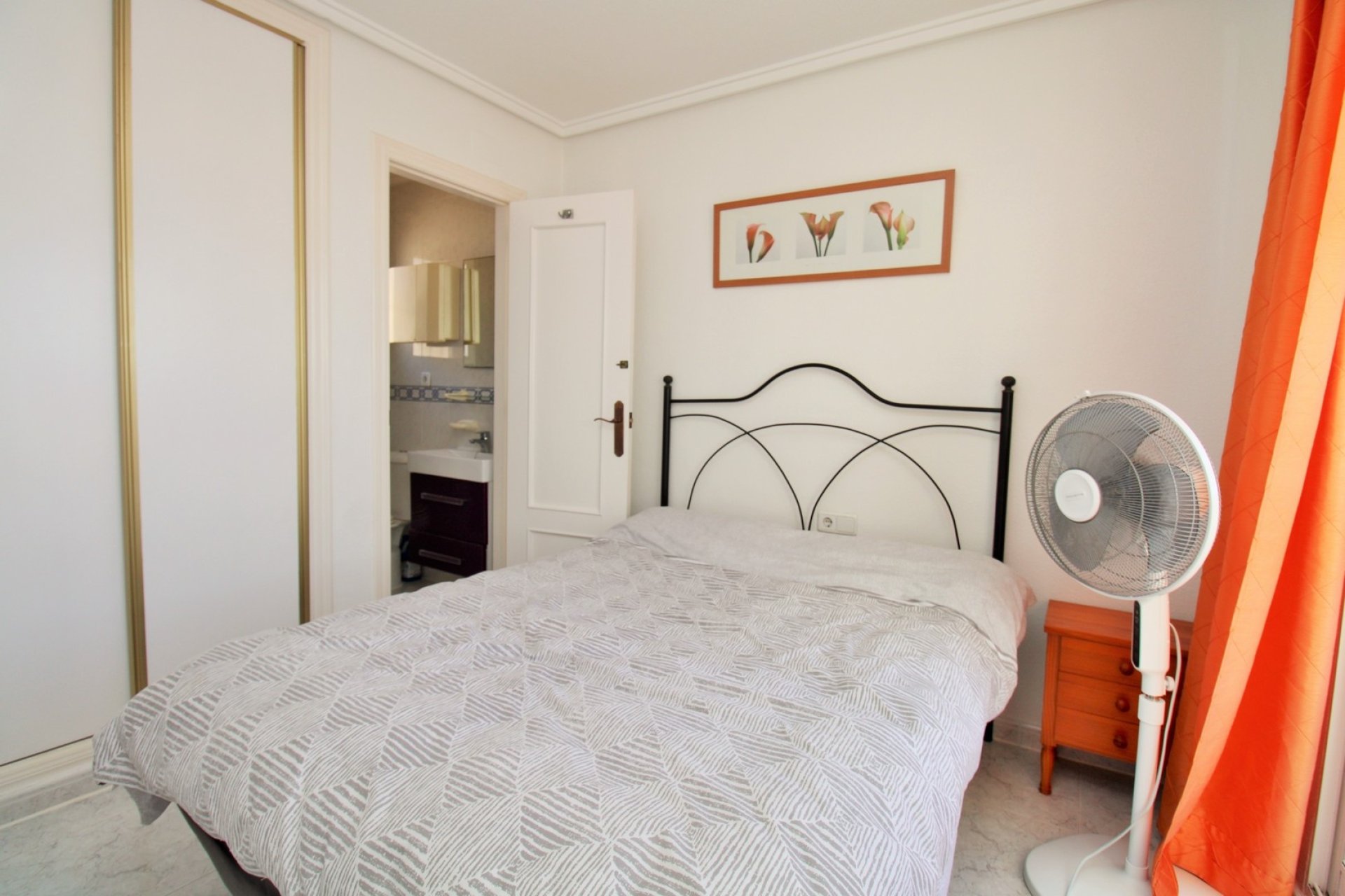 Herverkoop - Herenhuis -
Playa Flamenca