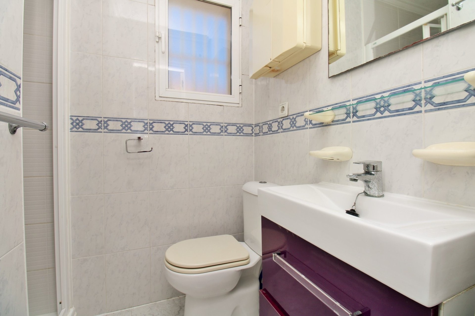 Herverkoop - Herenhuis -
Playa Flamenca