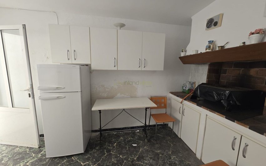 Herverkoop - Herenhuis -
Salinas