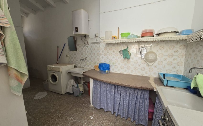 Herverkoop - Herenhuis -
Salinas