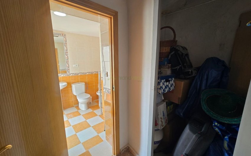 Herverkoop - Herenhuis -
Salinas