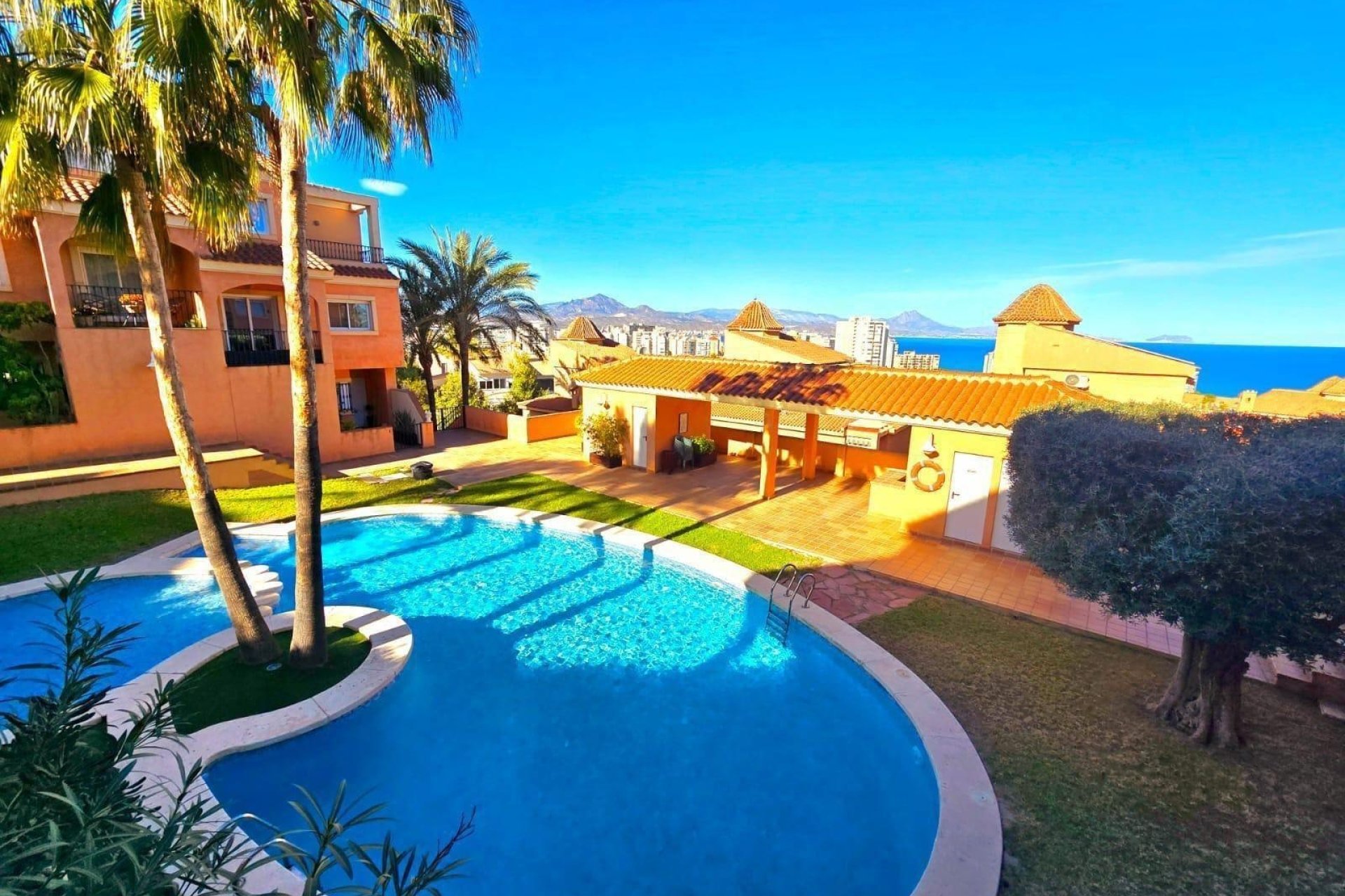 Herverkoop - Herenhuis -
San Juan Playa - Cabo de las huertas