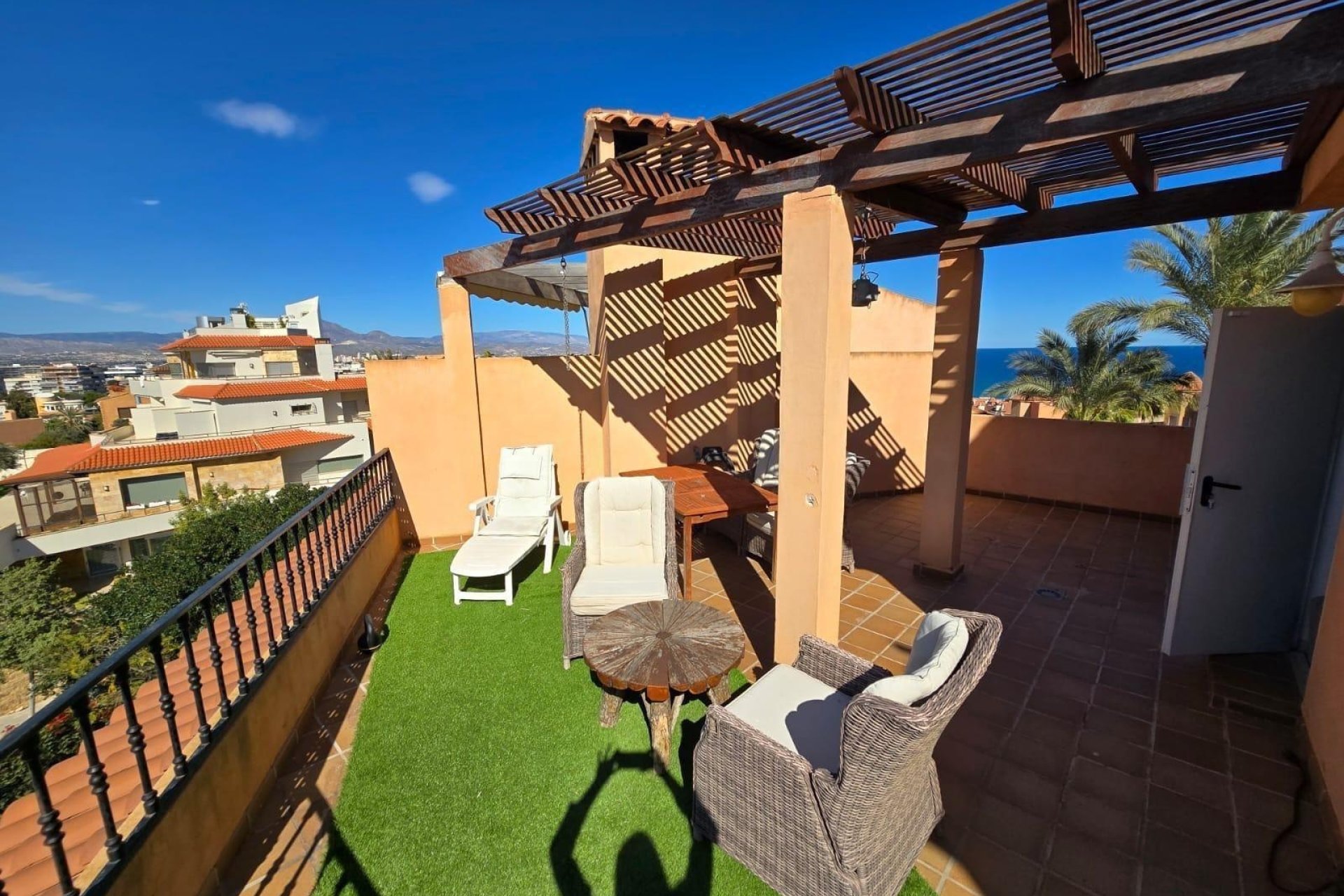 Herverkoop - Herenhuis -
San Juan Playa - Cabo de las huertas