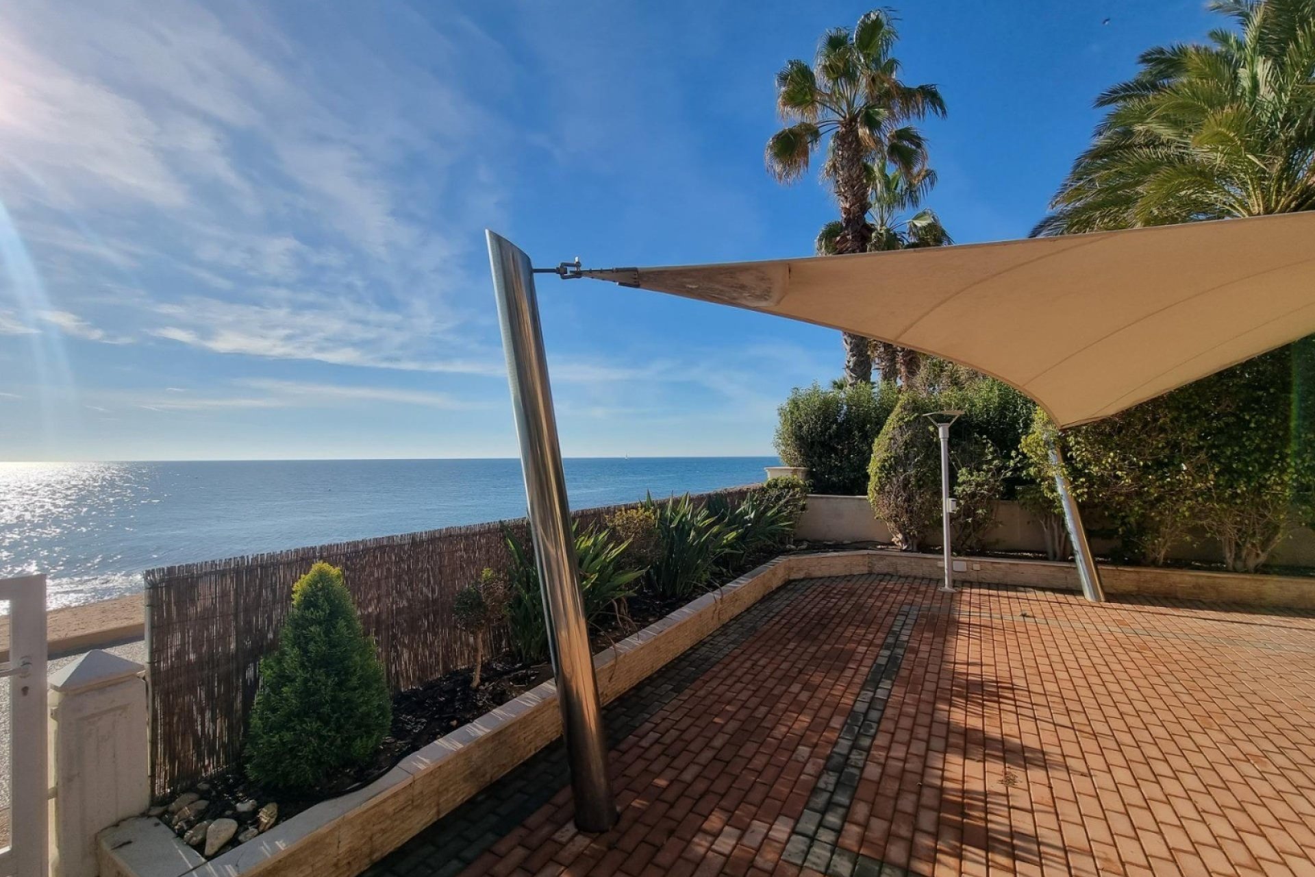 Herverkoop - Herenhuis -
Santa Pola - Playa del Este